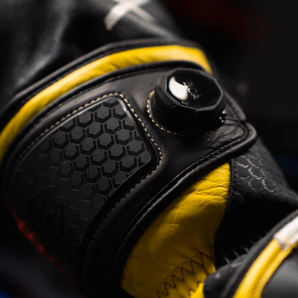 Knox Handroid Gloves MK5 black-yellow motorcycle glove wrist closure detail