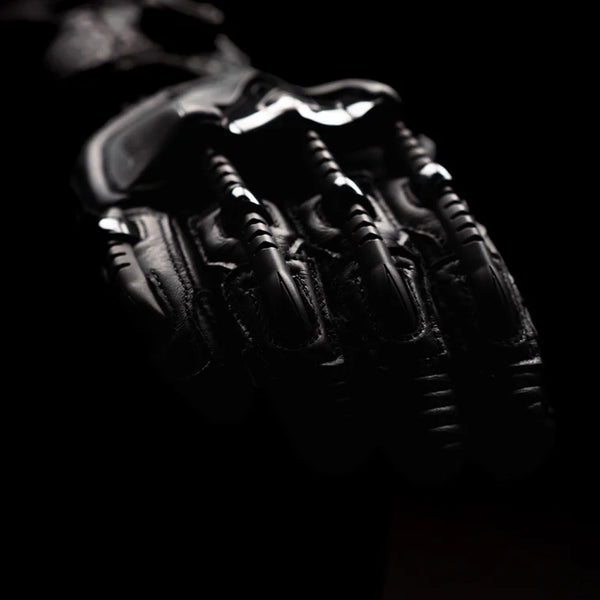 Knox Handroid Pod Gloves MK5 black motorcycle gloves close-up