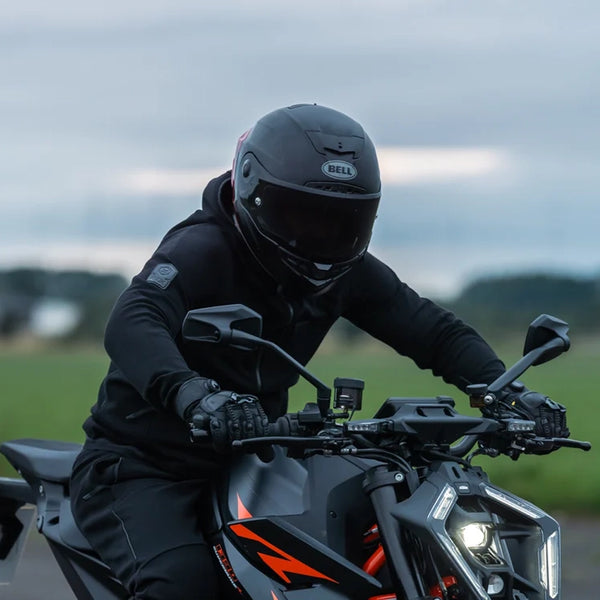 Knox Handroid Pod Gloves MK5 motorcycle rider wearing gloves