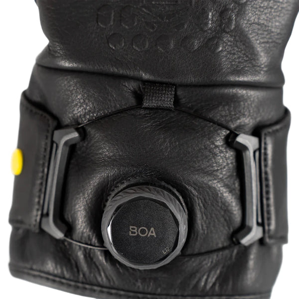 Knox Coniston motorcycle glove BOA wrist closure detail