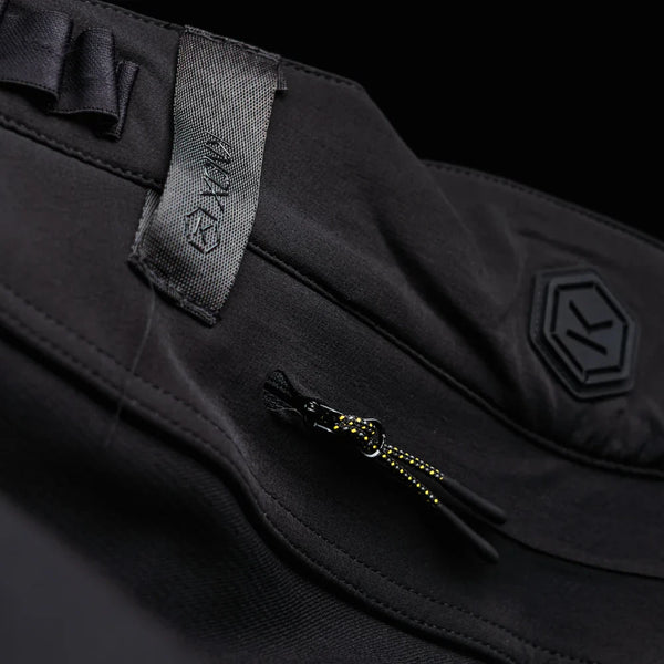 Knox Men's Urbane Pro MK2 zip pocket and branding detail