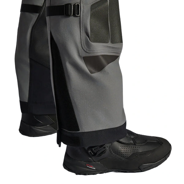 Lower leg opening and boot compatibility detail of Alpinestars Nazca 3L Gore-Tex Pro pants