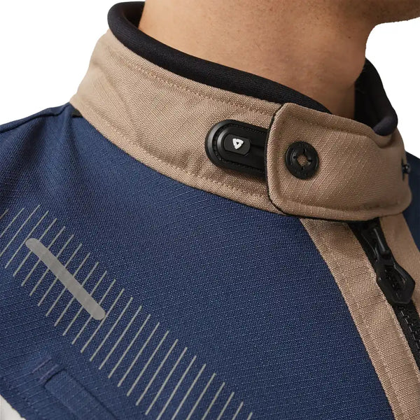 REV'IT! Sand 5 H2O jacket collar closure and neck protection detail